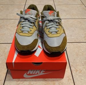 Nike Air Max 1 Premium Curry (Green)